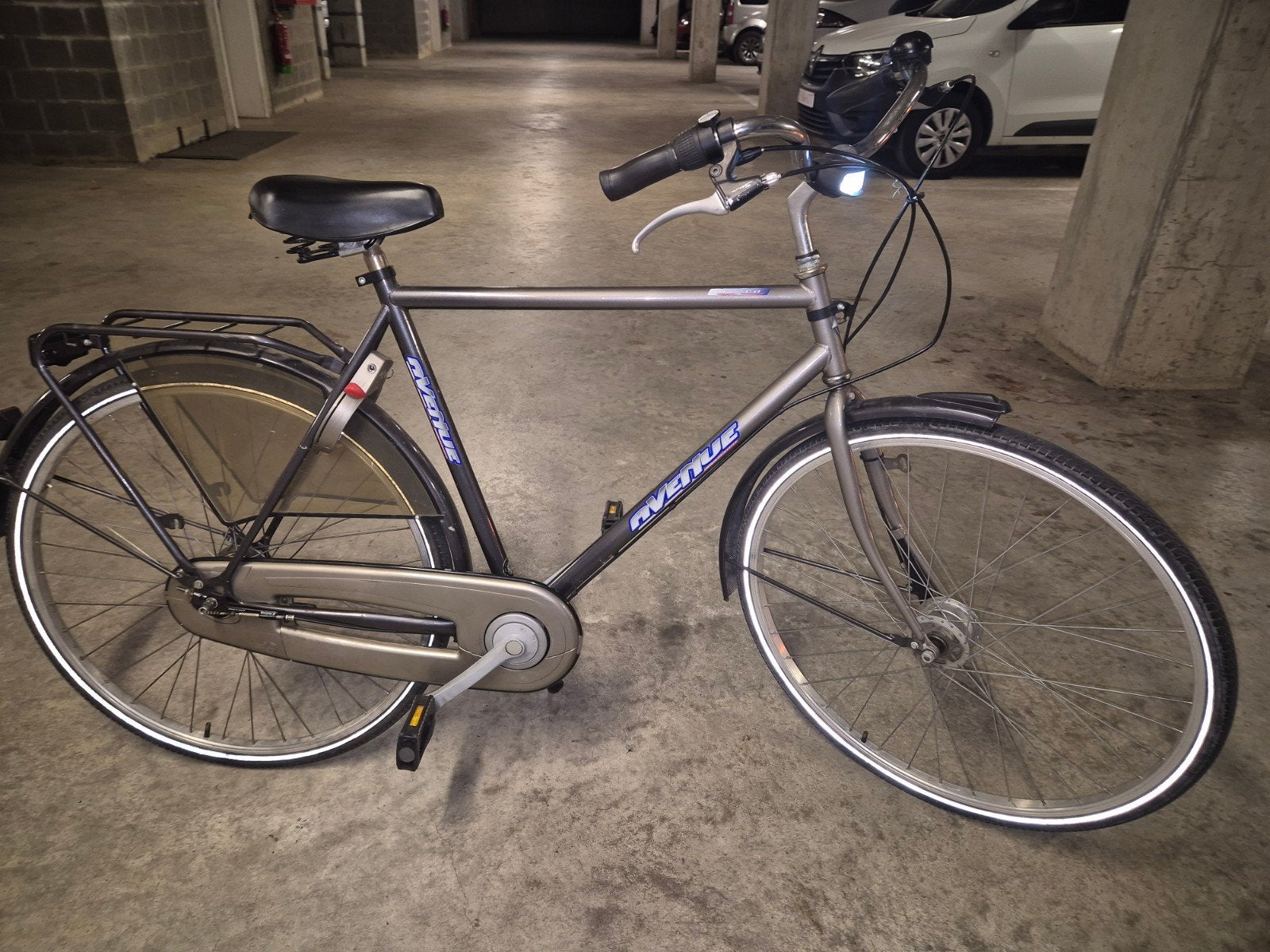 Herenfiets 28 inch., Fietsen en Brommers, Versnellingen, Zo goed als nieuw, Ophalen, Overige merken