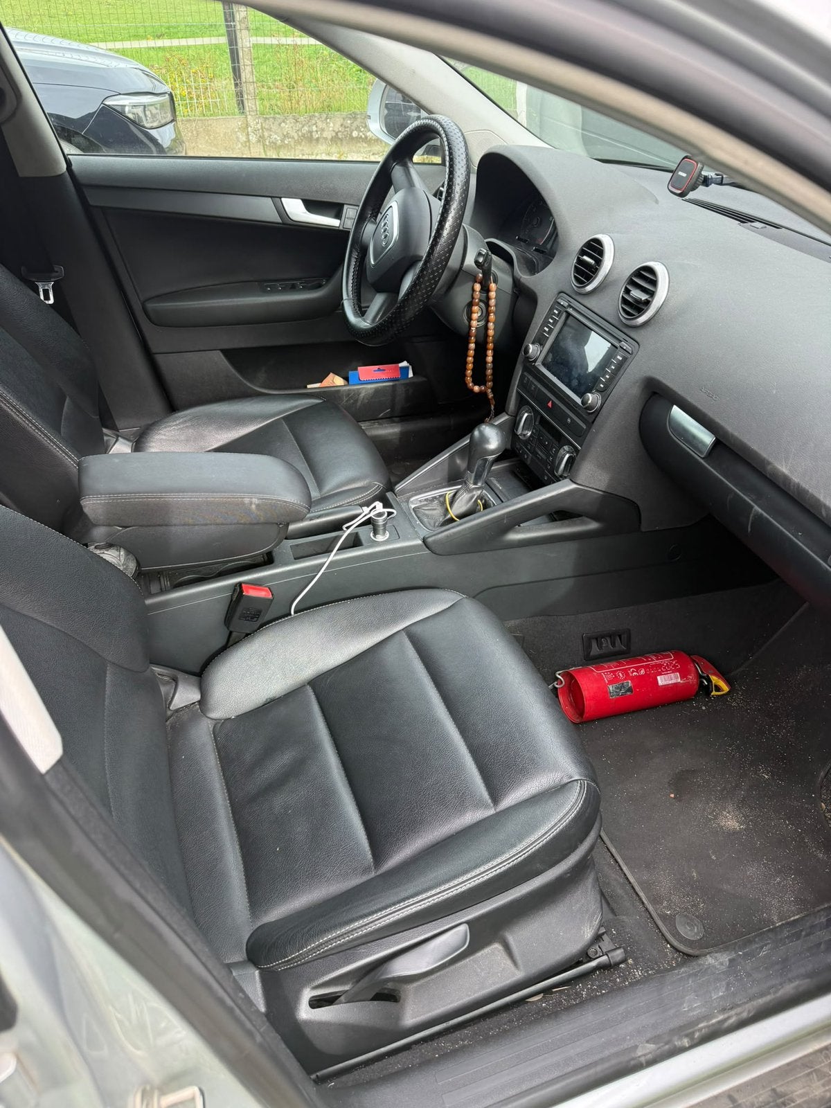 Audi A3 1.4 tfsi 125cv, Autos, Cuir, Argent ou Gris, Achat, Carnet d'entretien