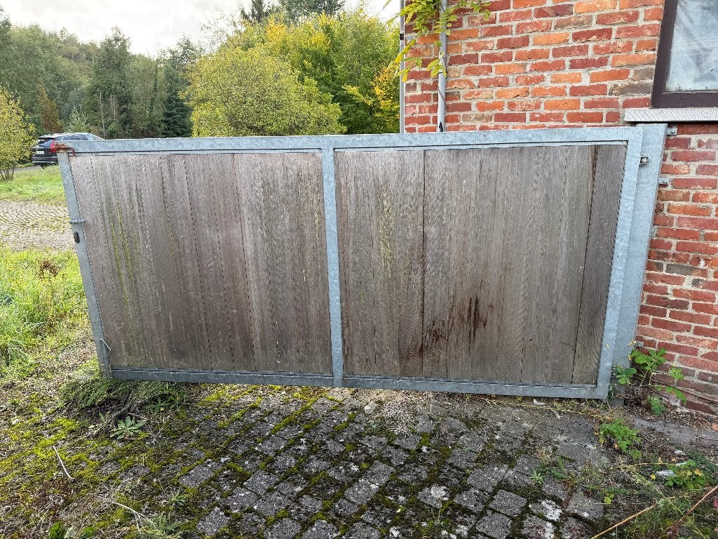 Houten poort met metalen frame, Ophalen, Gebruikt, 100 tot 150 cm, Hout