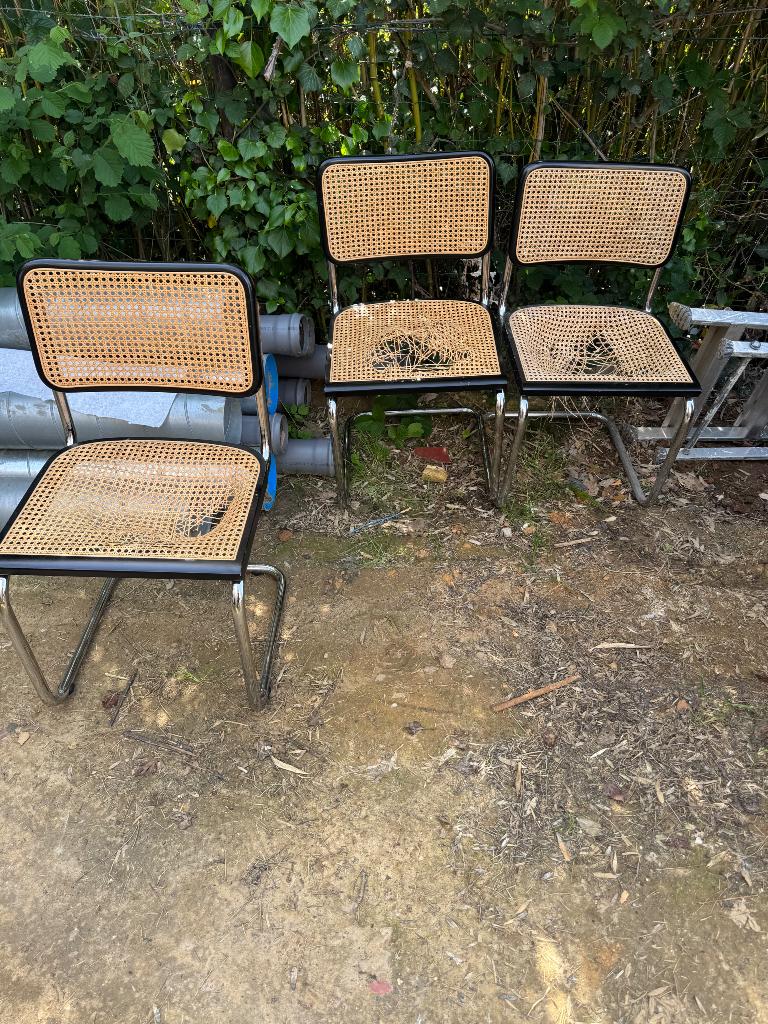 Stoelen Thonet replica, Ophalen