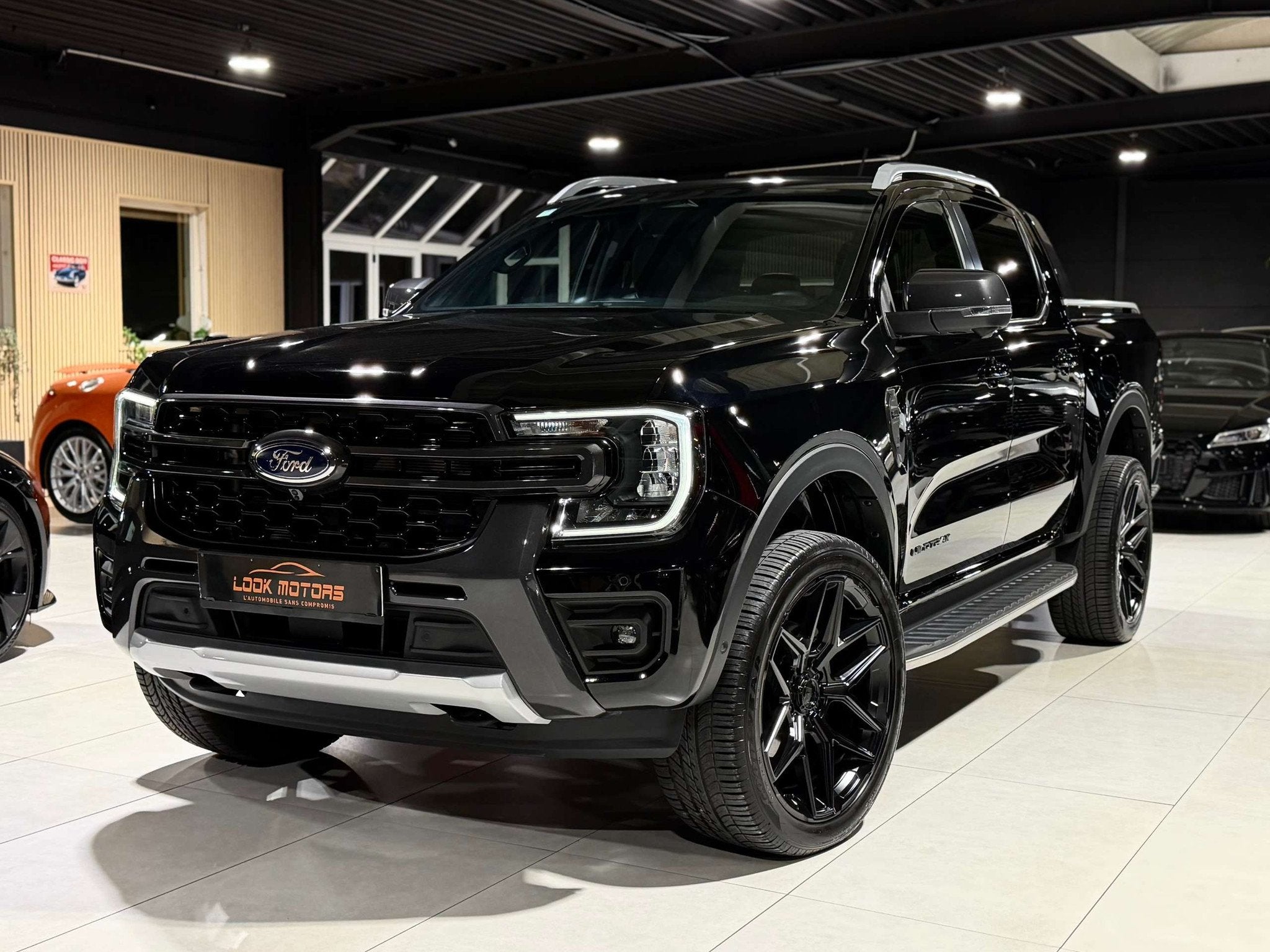 Ford Ranger 2.0 EcoBlue e-4WD Wildtrak 205cv BLACK EDITION N, Auto's, Automaat, 4 deurs, Gebruikt, Zwart