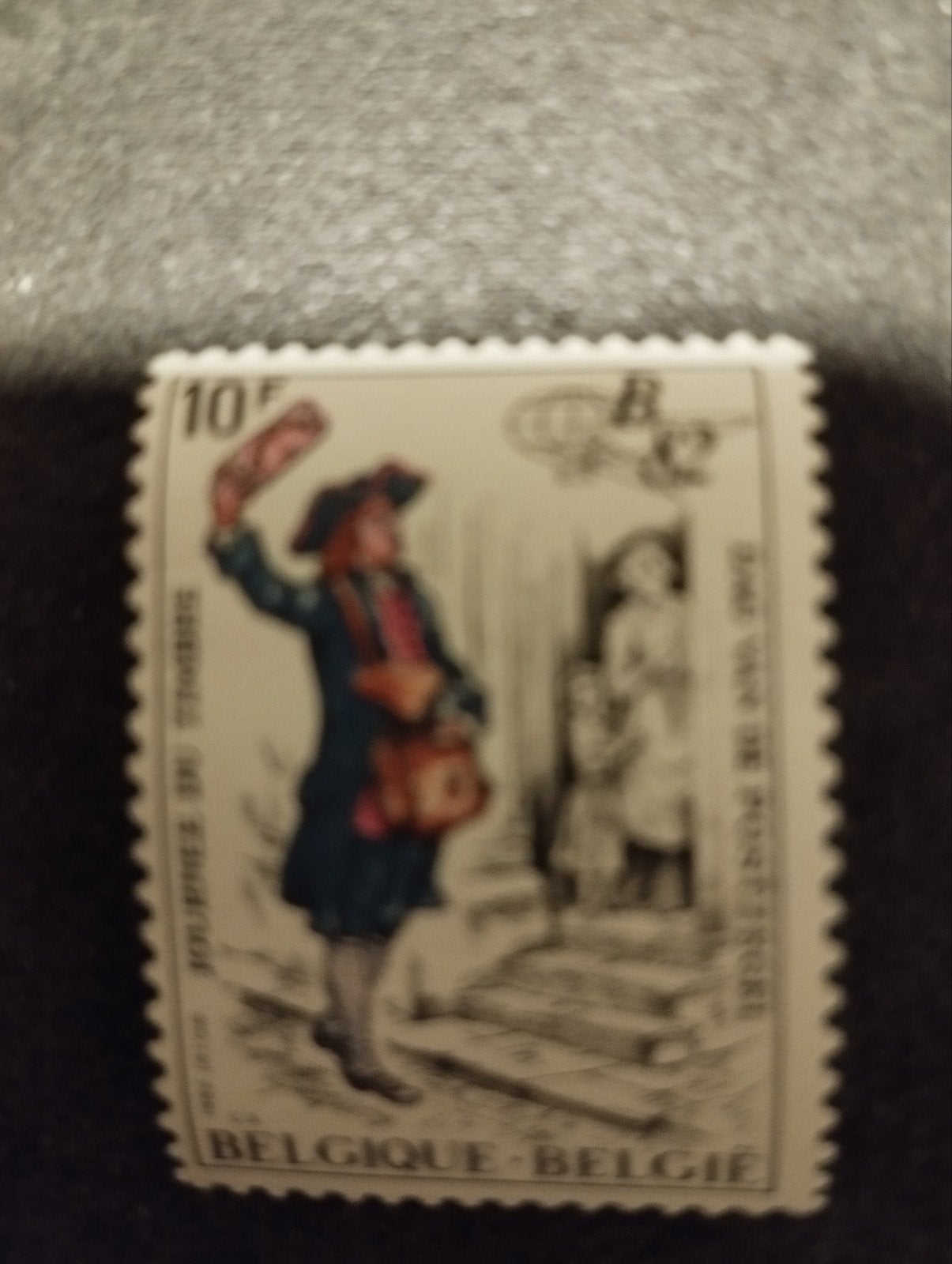 een postzegel over Belgiëca 1982 kleur verschillende, Enlèvement
