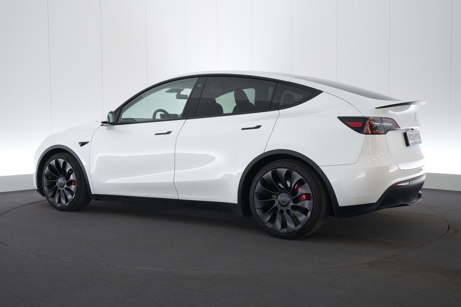 (2DGJ979) TESLA MODEL Y, Autos, Tesla, Entreprise, Achat, Model Y, 4x4, ABS, Caméra de recul, Régulateur de distance, Airbags