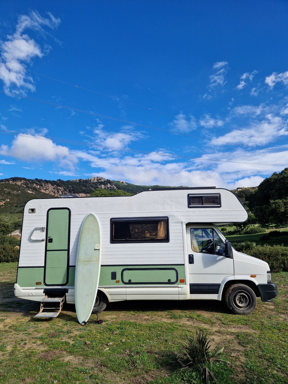 PEUGEOT J5 CAMPER, Alkoof, Vloeistofverwarming, Treinzit, Particulier