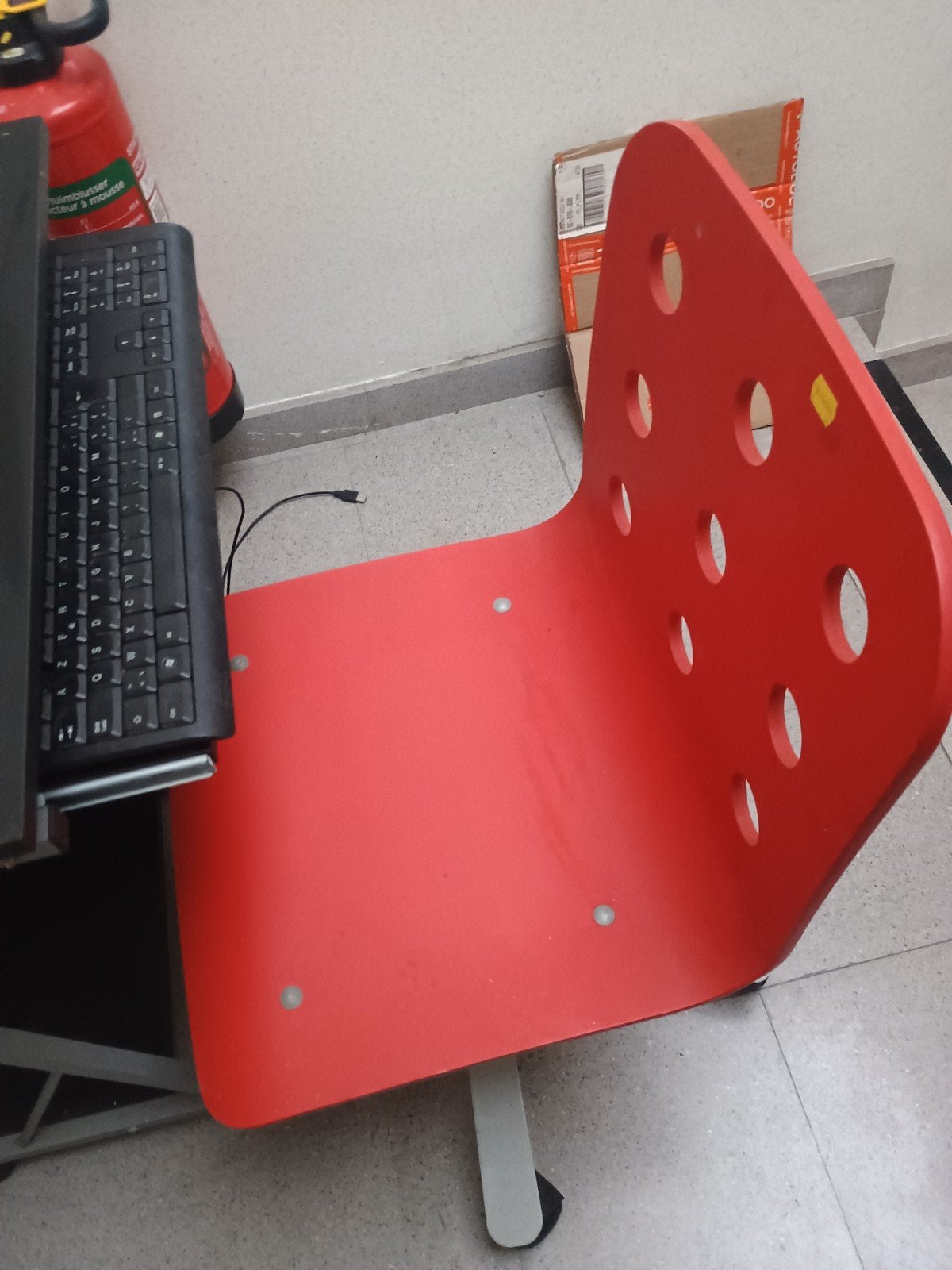 pc tafel en bureaustoel, Ophalen, Gebruikt