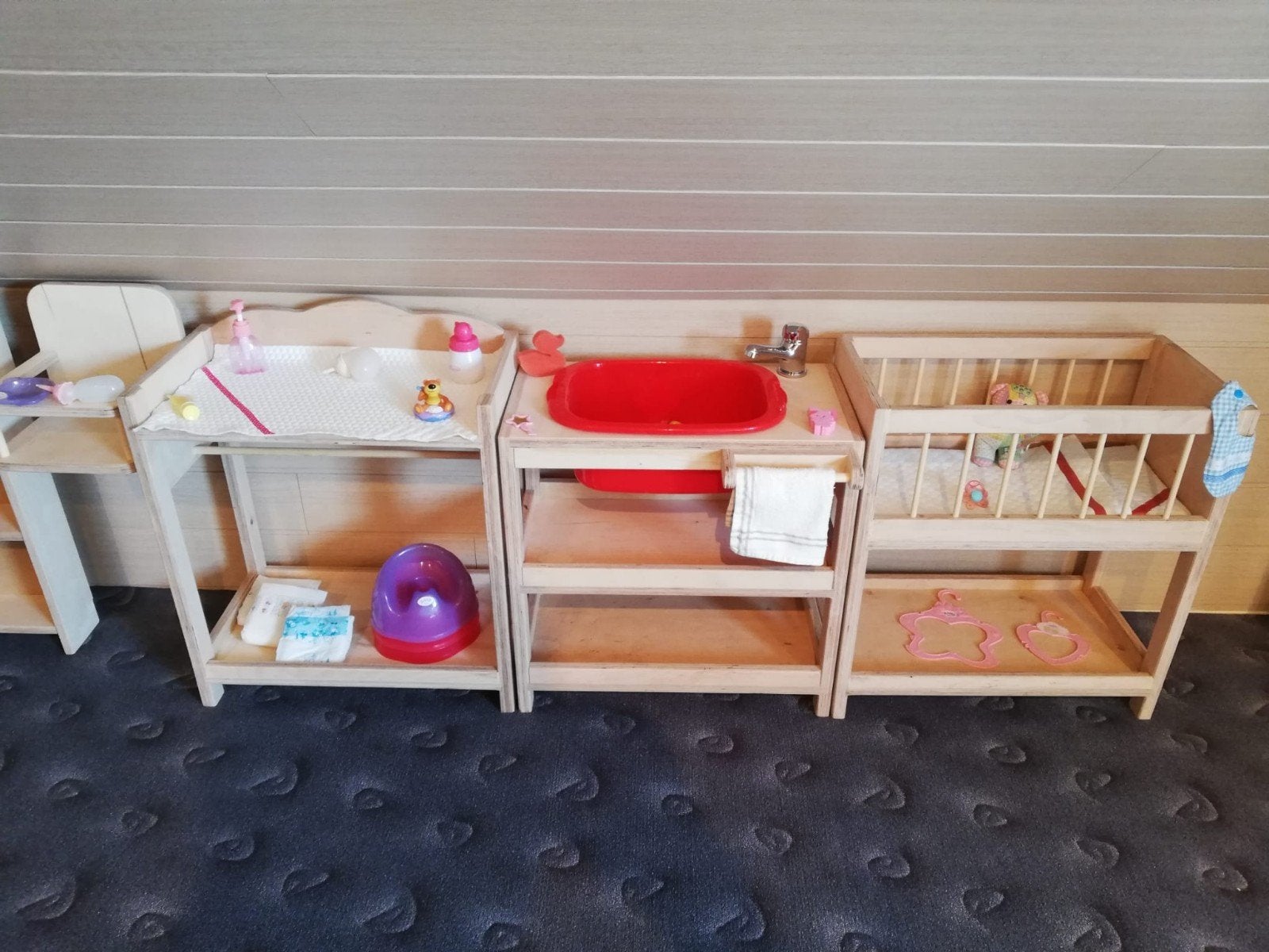 4 in 1 nieuw zeer sterke houten verzorgtafel,badmeubel,bed,, Ophalen, Nieuw