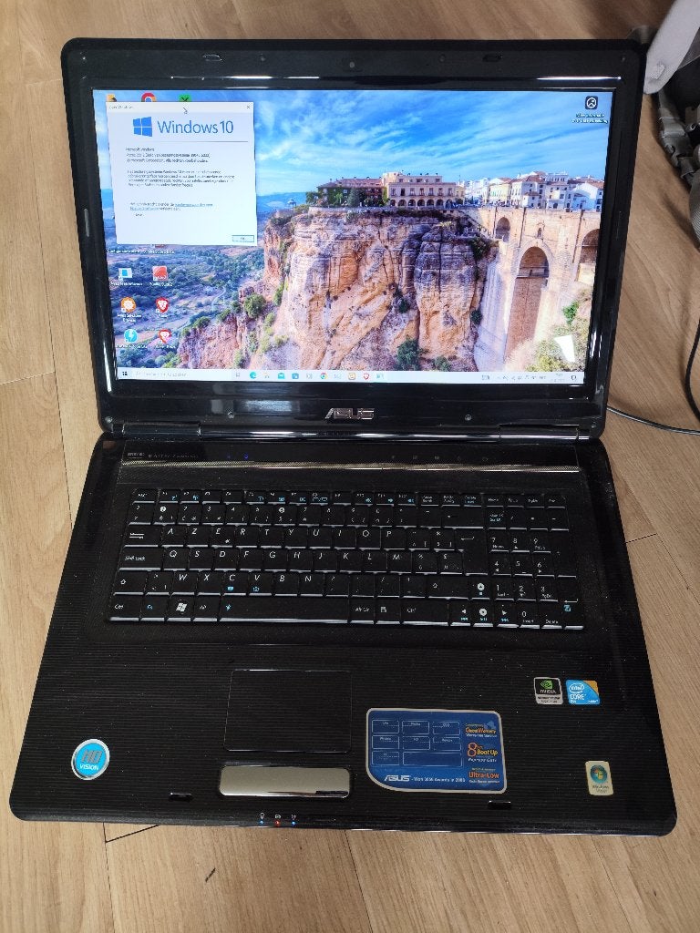 Asus laptop X75S 17,3" scherm, Ophalen, HDD, Zo goed als nieuw, Azerty