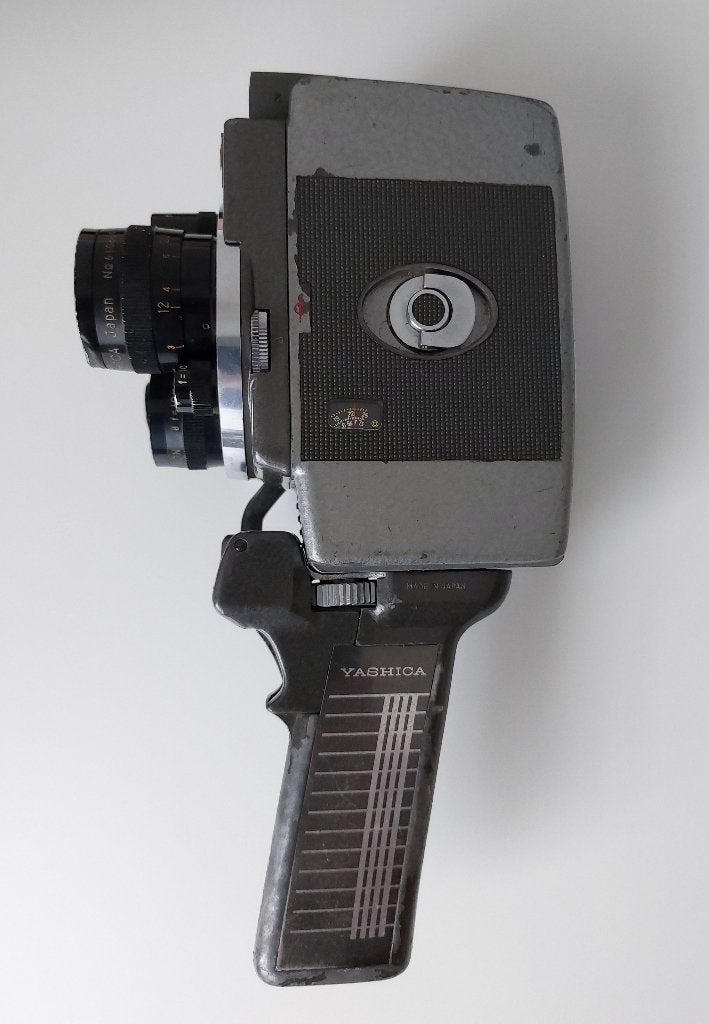 Caméra argentique Yashica 8-E III, Enlèvement ou Envoi, 1940 à 1960, Caméra