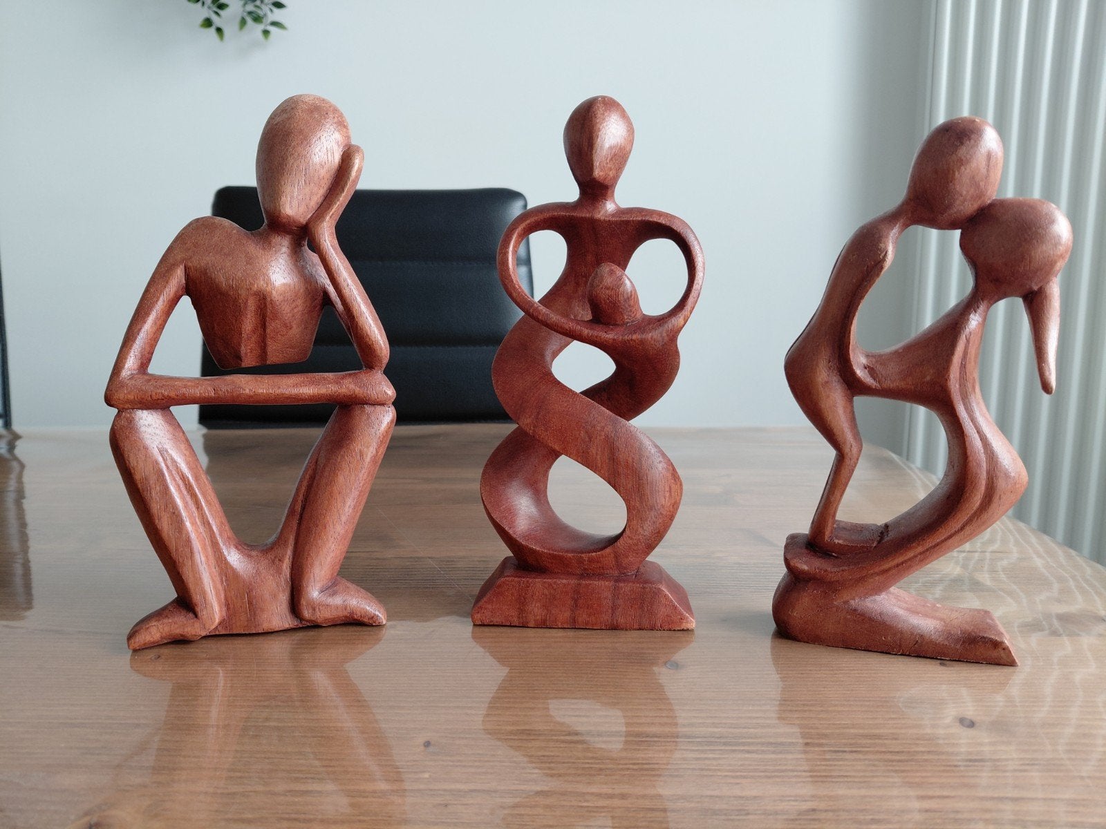3 Beeldjes, Ophalen
