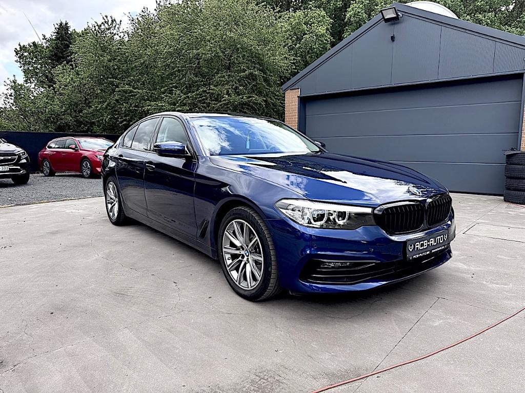 Bmw 520i Sport Line  /  Automaat /  66.650 km, Auto's, BMW, Automaat, Achterwielaandrijving, 4 cilinders, 2000 kg