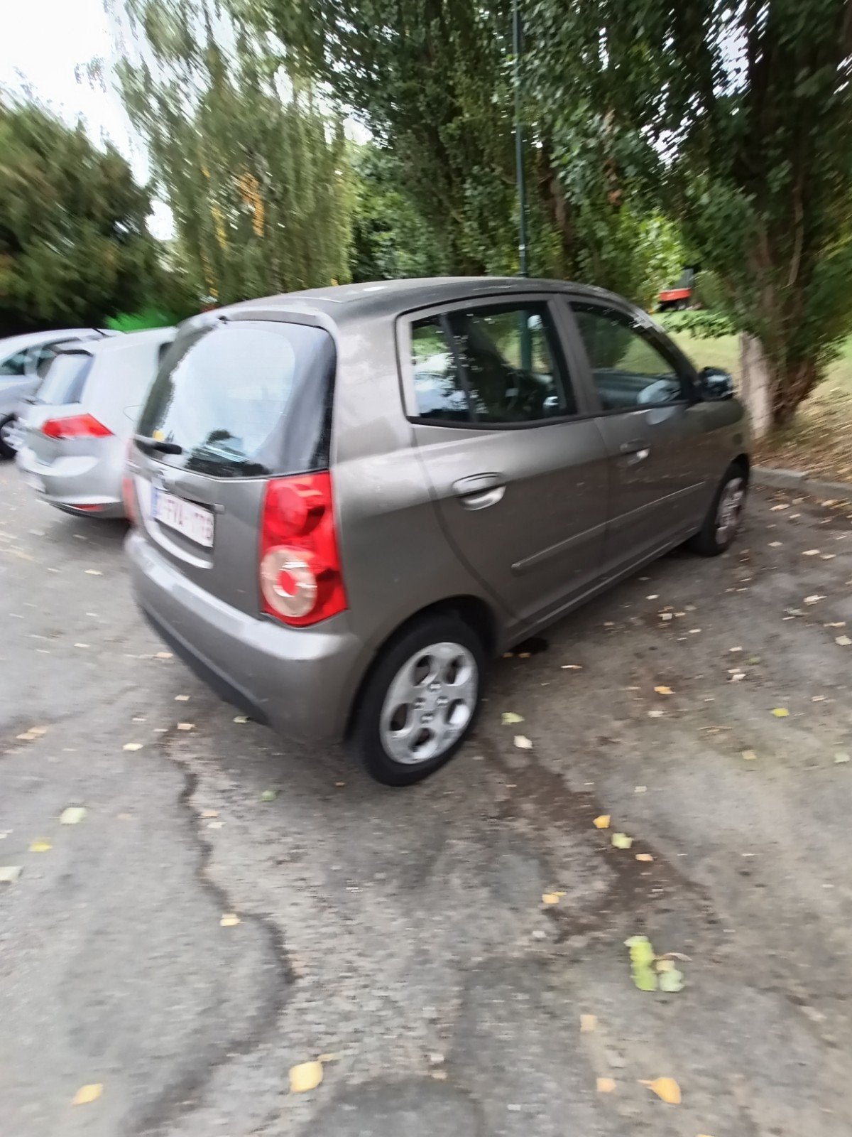 voiture Kia Picanto 2009 km 64 000, Auto's, 4 deurs, Beige, Diesel, Grijs
