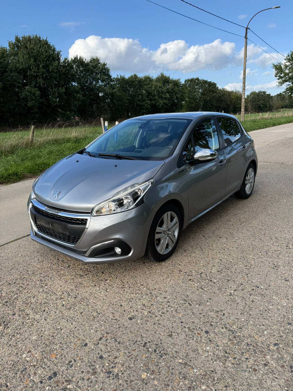 PEUGEOT 208 1.2 BENZINE 2019 IN TOPSTAAT DIRECT BESCHIKBAAR, Autos, Argent ou Gris, Achat, Anti démarrage, Entreprise