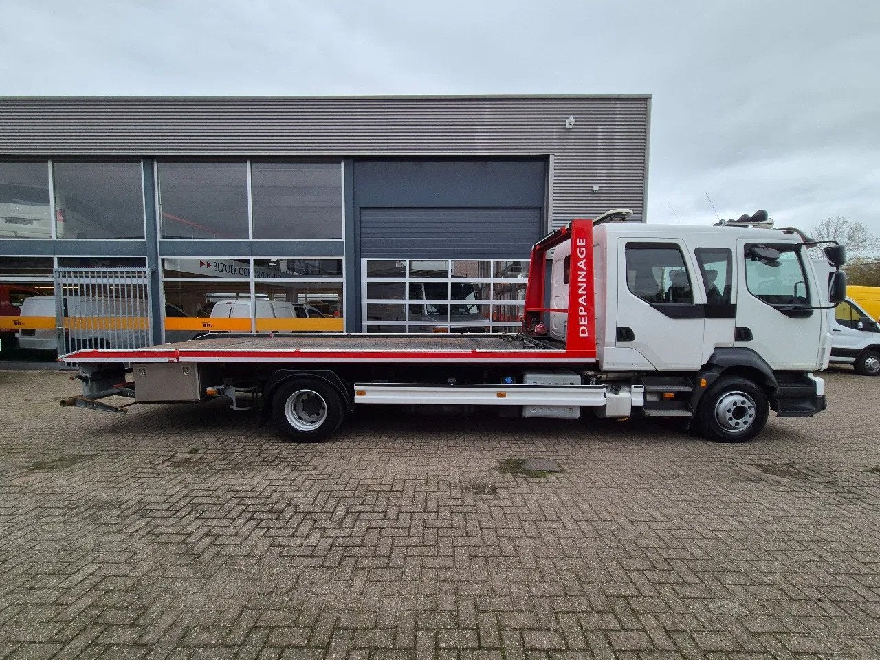 Volvo FL 250 E6 DoKa 7 Sitze/ Abschlepp/ Bergingswagen/ Hubb, Autos, Camions, Achat, Euro 6, Entreprise, Diesel