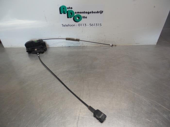 Serrure portière mécanique 2portes droite d'un Nissan Micr, -, 3 mois de garantie, Utilisé, -