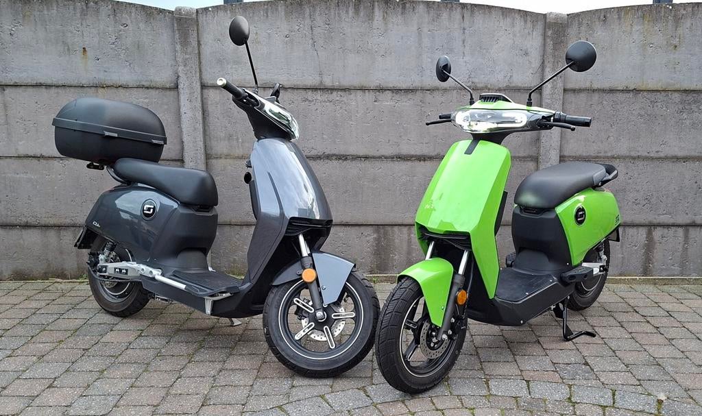 Trottinettes électriques Super Soco Cux classe B, grises et, Vélos & Vélomoteurs, Enlèvement, Comme neuf, Électrique