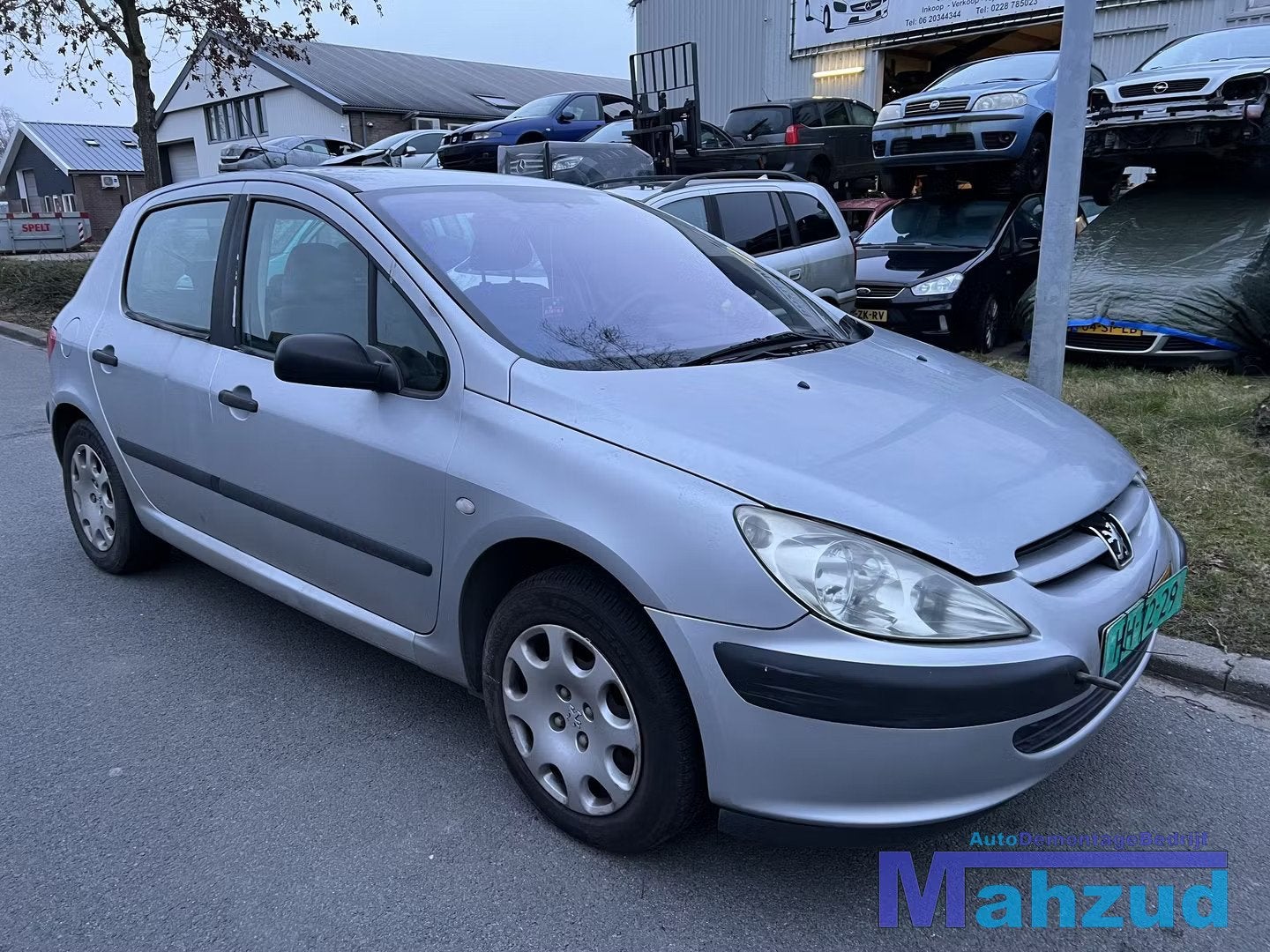 PEUGEOT 307 rechts koplamp 2000-2009, Taurusavenue 1
2132 LS  Hoofddorp, NL, Gebruikt, Contact.group@renault.com, Stellantis N.V.