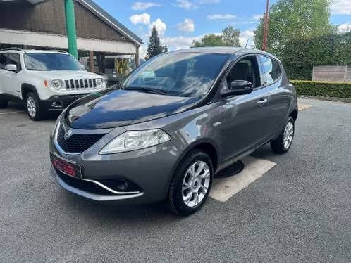 Lancia Ypsilon 0.9 benzine+CNG//euro 6b/CAR PASS, Autos, Cuir et Alcantara, Euro 6, Entreprise, Boîte manuelle