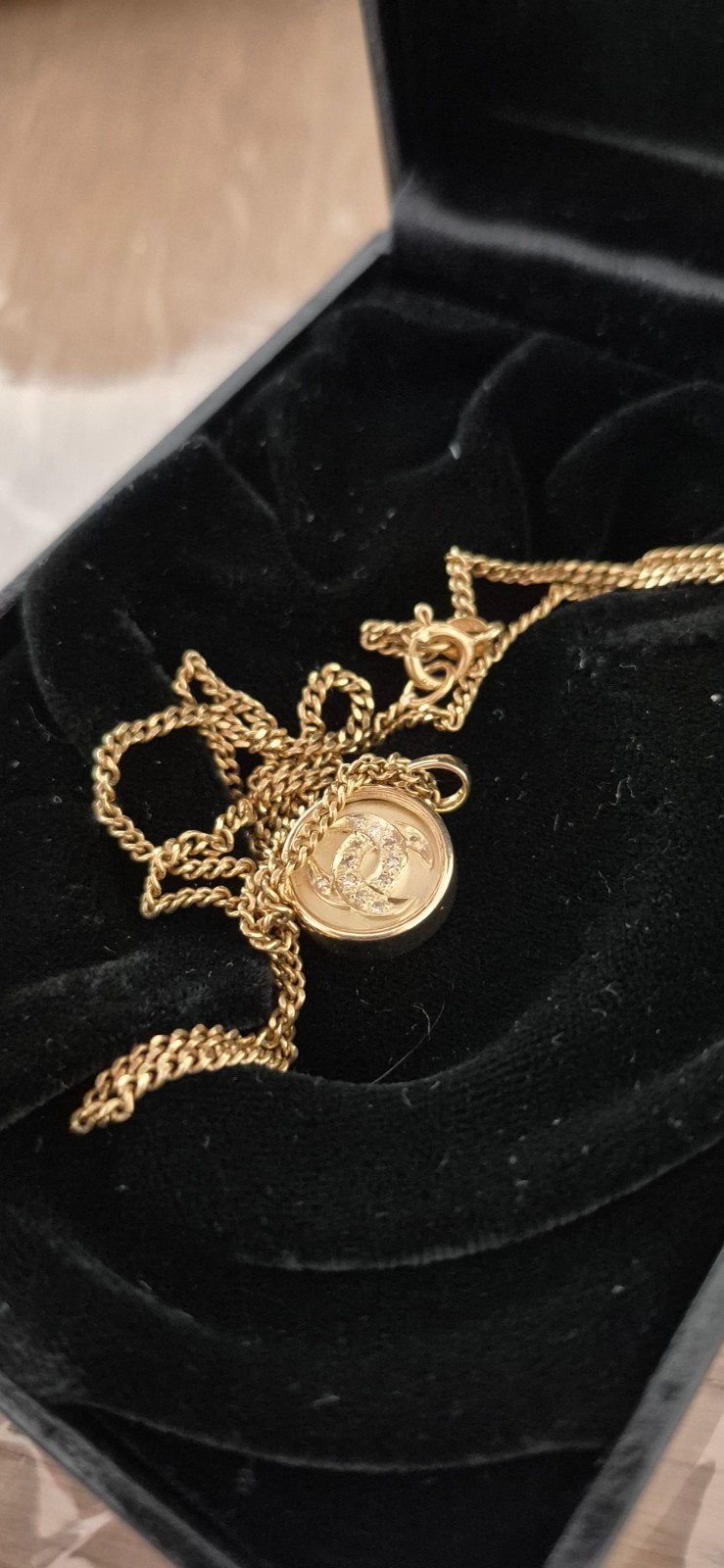 18 karaat heel mooi goud ketting met hanger Chanel, Ophalen, Met hanger, Zo goed als nieuw, Goud