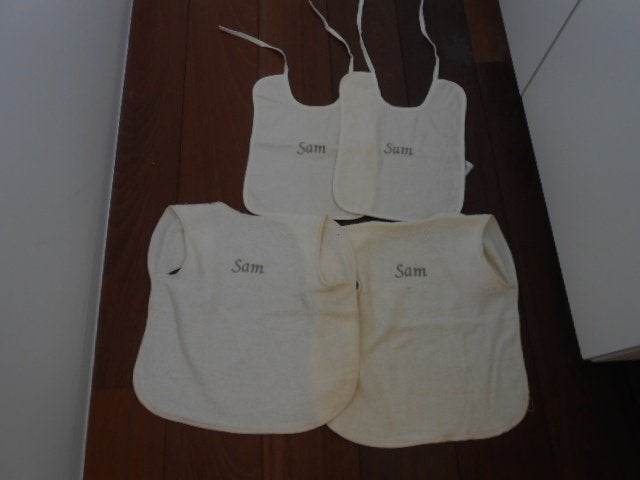 4 nieuwe bavetten + 2 gratis, Kinderen en Baby's, Ophalen of Verzenden, Nieuw, Slab
