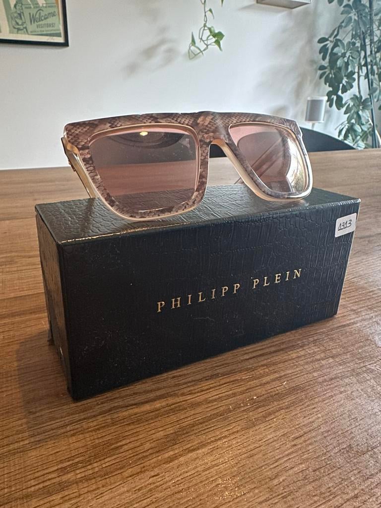 Philipp Plein zonnebril, Handtassen en Accessoires, Ophalen of Verzenden, Zo goed als nieuw, Zonnebril