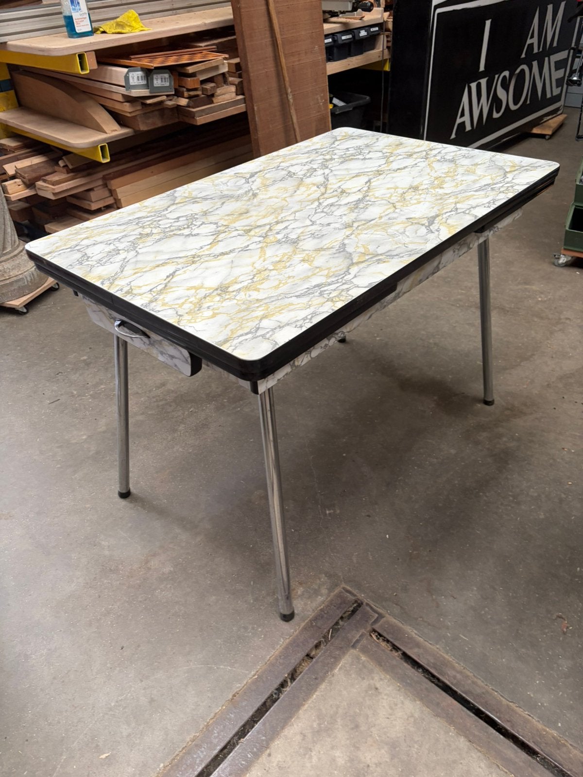 Retro tafel, mancave, Ophalen