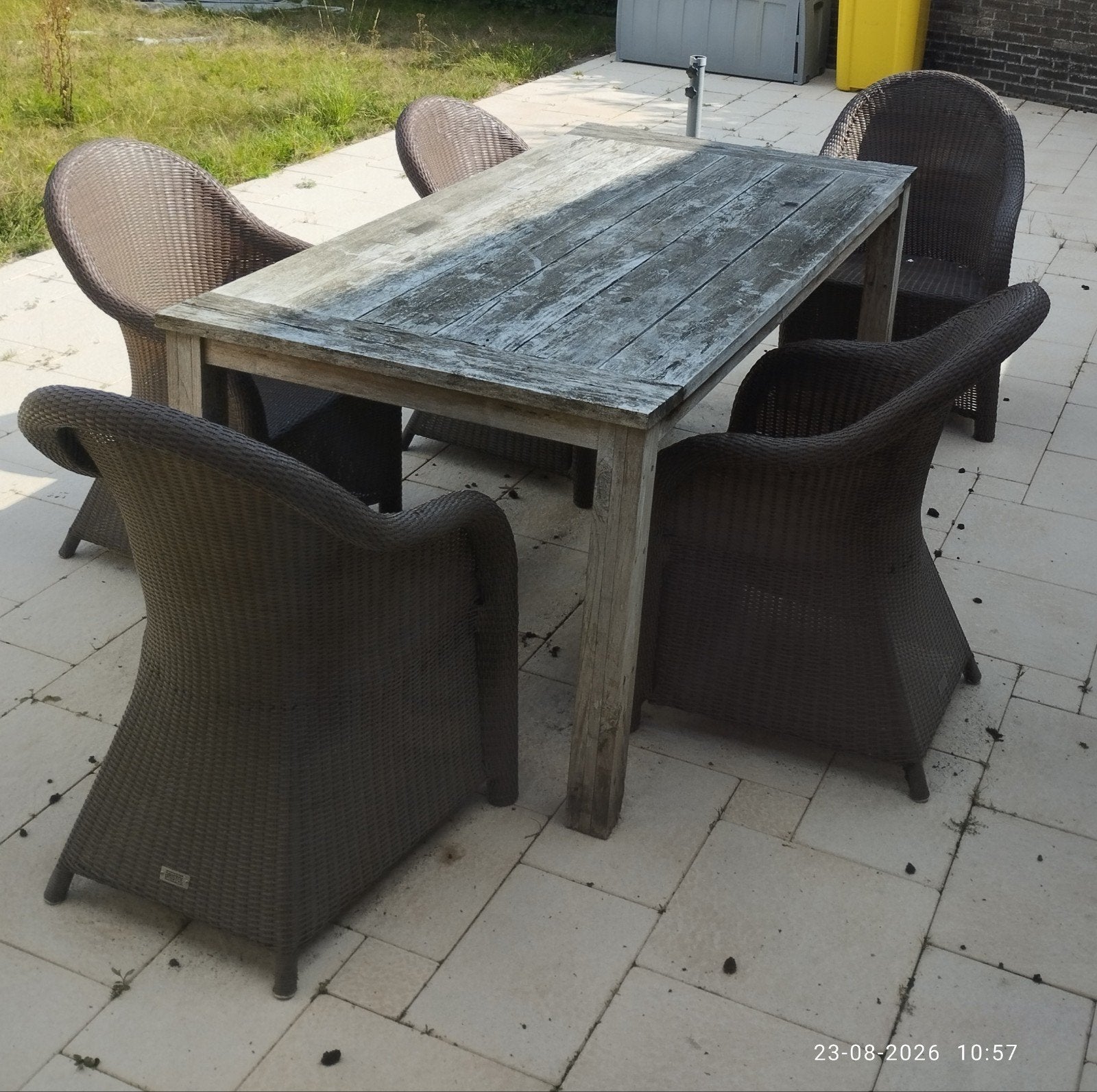 Table avec 6 chaises et coussins, Jardin & Terrasse, Rotin, Table à dinner, Salons de jardin, Enlèvement