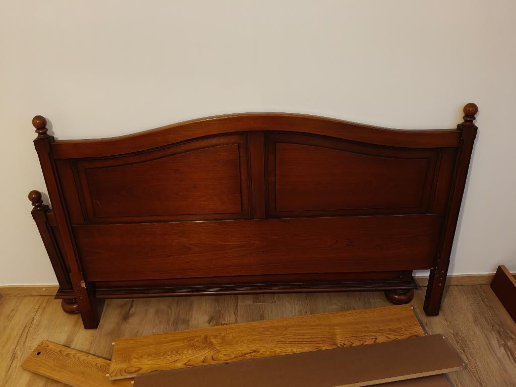 Kersenhout bed en 2 nachtkastjes, Huis en Inrichting, Ophalen, Tweepersoons, 140 cm, Zo goed als nieuw