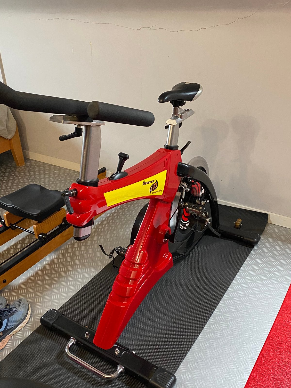 Vélo de spinning à vendre, Enlèvement, Comme neuf