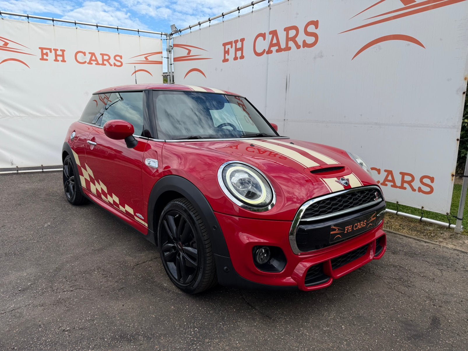 MINI Cooper S 2.0i JCW PACKAGE *FACELIFT*2019* 192 PK *LED*, Autos, Rouge, Achat, Euro 6, Entreprise