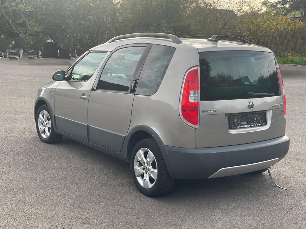 Roomster 1.6 TDI CARPASS, Auto's, Voorwielaandrijving, Stof, Zwart, 4 cilinders