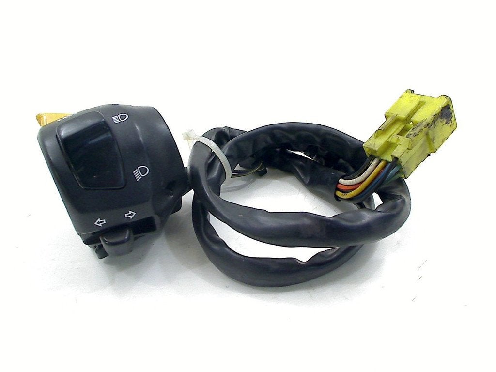 STUURSCHAKELAAR LINKS Suzuki, Motoren, Dhr. S. di Majo, Gebruikt, Info@cama-motorparts.nl, P.J. Troelstraweg 8 8
3144 CX  MAASSLUIS, NL