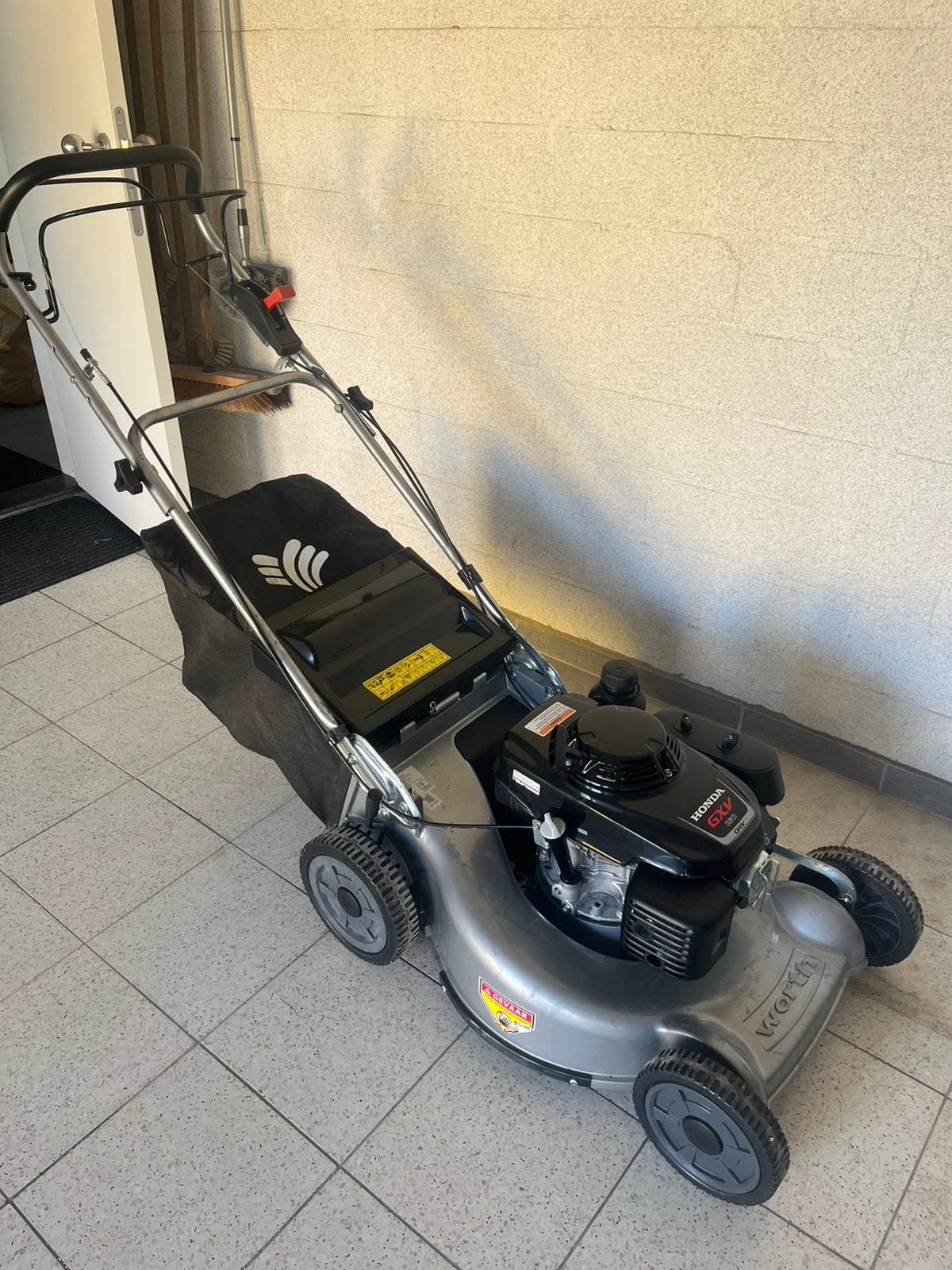 WORTH grasmaaier met Honda GXV160 motor – zelftrekkend, Ophalen, Zo goed als nieuw, Opvangzak