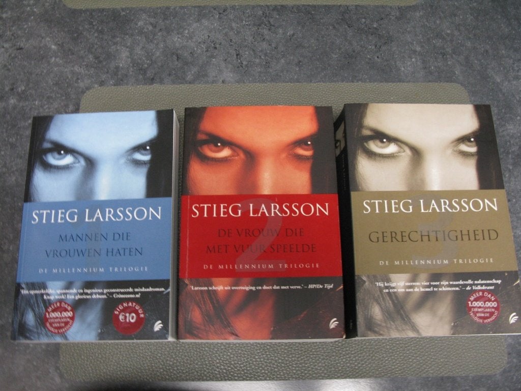 literatuur : De Millennium Trilogie, Livres, Romans, Enlèvement ou Envoi, Comme neuf, Stieg Larsson