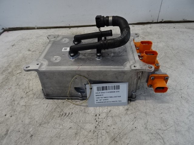 CHARGEUR DE BATTERIE (5QE915682BG), Volkswagen AG, Utilisé, Kundenbetreuung@volkswagen.de, Berliner Ring 2
38440  Wolfsburg, DE