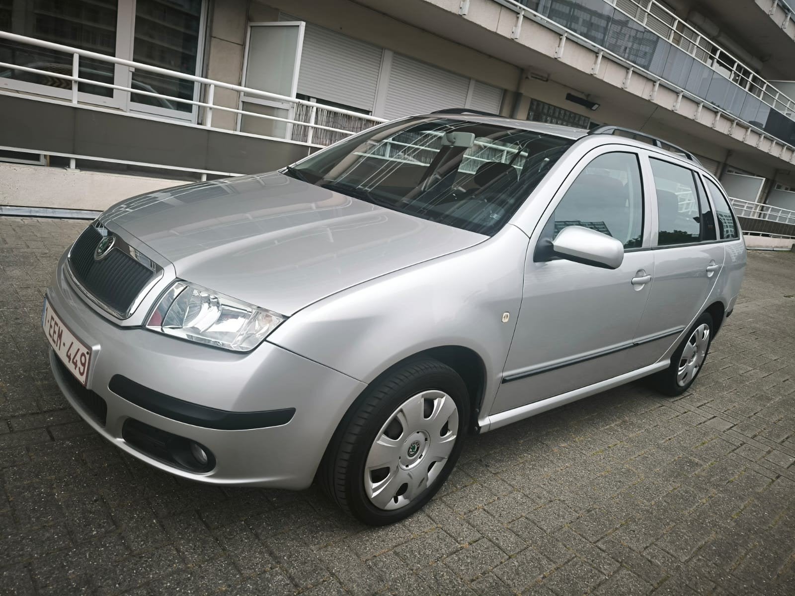 Skoda Fabia 1.4i benzine 2008 1eig 42.000km!! Ohb airco 5d, Autos, Argent ou Gris, Achat, 65 kW, Boîte manuelle