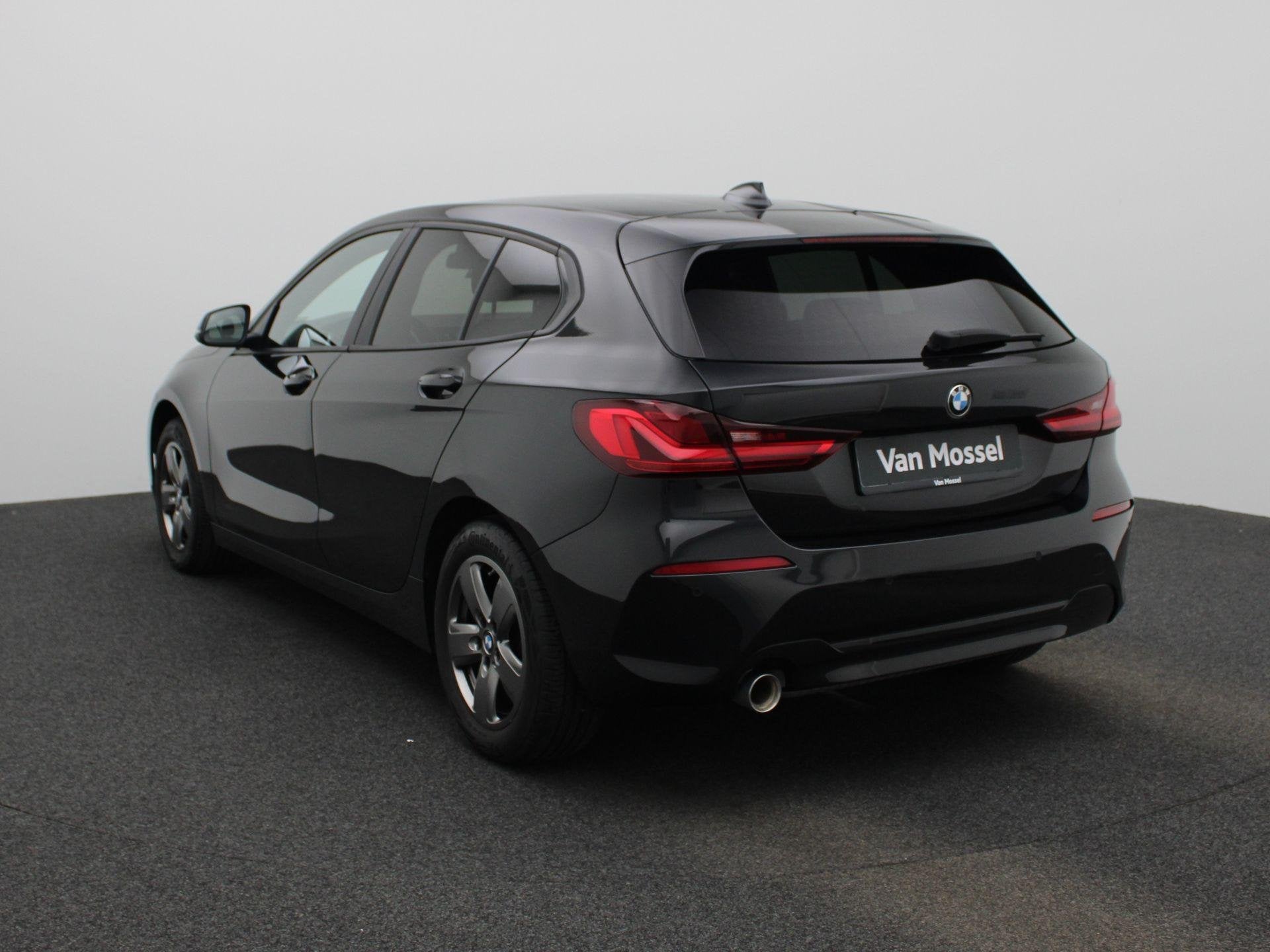 BMW 1 Reeks Hatch 116iA (80 kW) NAVI | PDC | LED, Auto's, BMW, Gebruikt, 5 zetels, 3 cilinders, 133 g/km