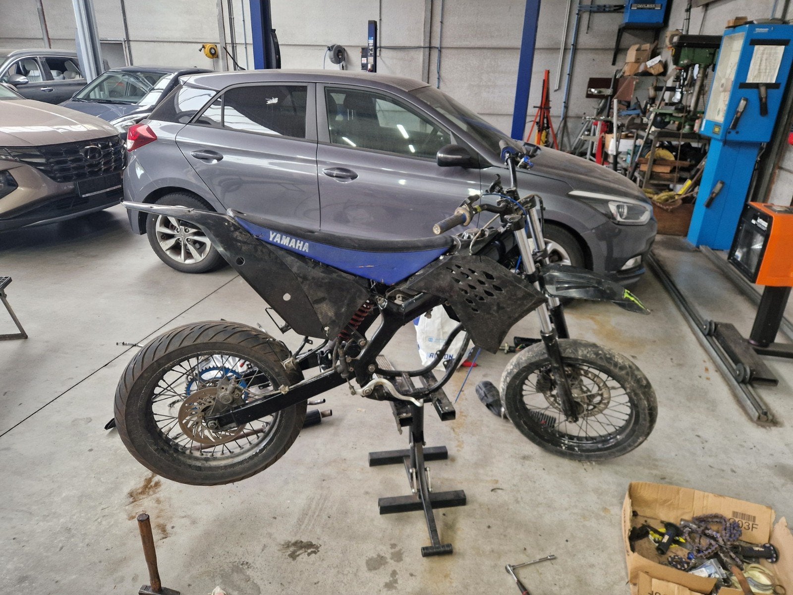 Yamaha dt50 PROJECT, Fietsen en Brommers, Ophalen