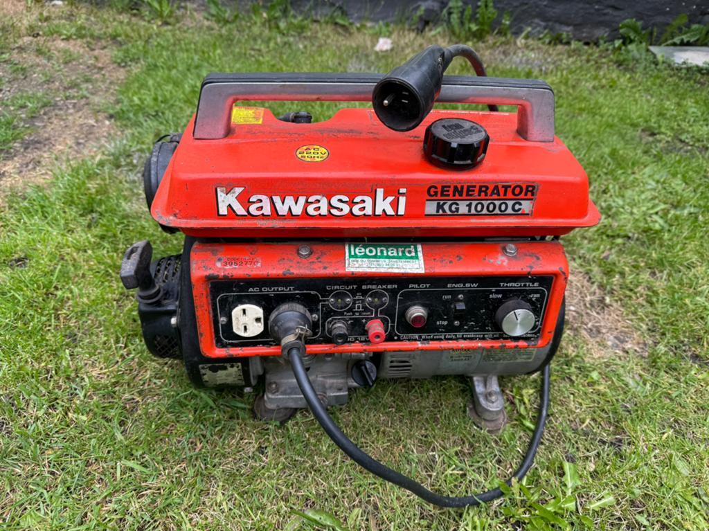 4-takt elektrische benzinegenerator - Kawasaki KG1000C, Doe-het-zelf en Bouw, Aggregaten, Gebruikt, Benzine, Minder dan 5 kVA