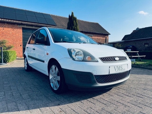Ford Fiesta 1.3 Essence * Garantie * Euro4 *, 144 g/km, Achat, Garantie prolongée, Boîte manuelle