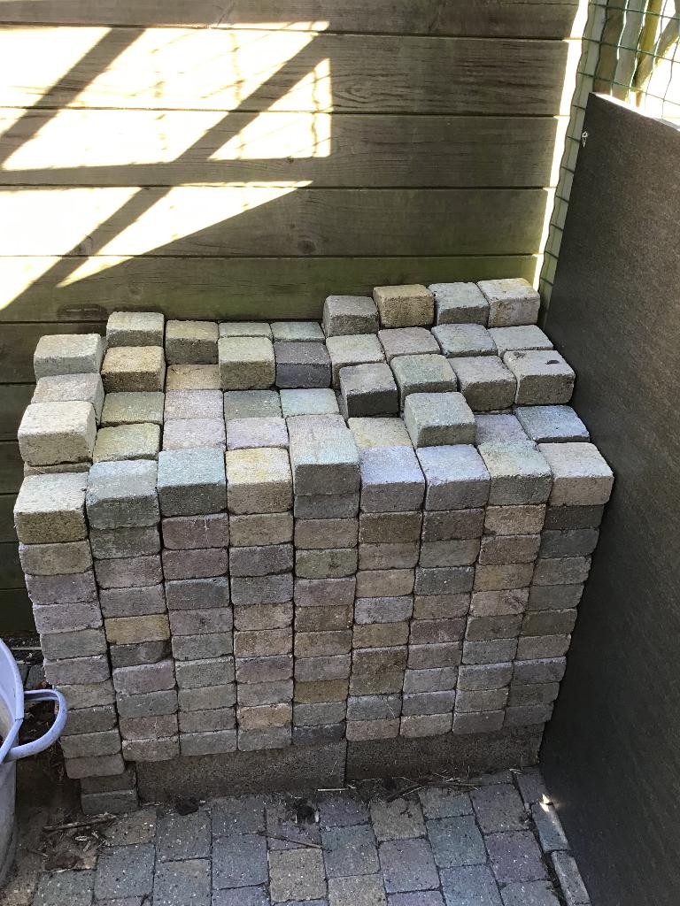 Gratis klinkers af te halen, Ophalen, Zo goed als nieuw, Klinkers