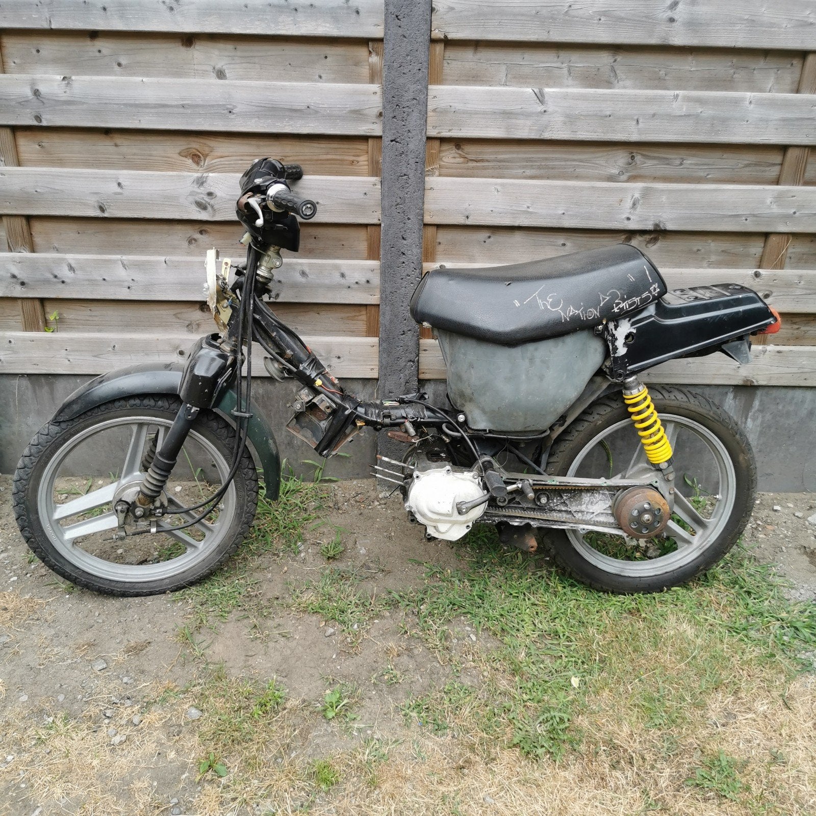 Honda Wallaroo, Vélos & Vélomoteurs, Enlèvement