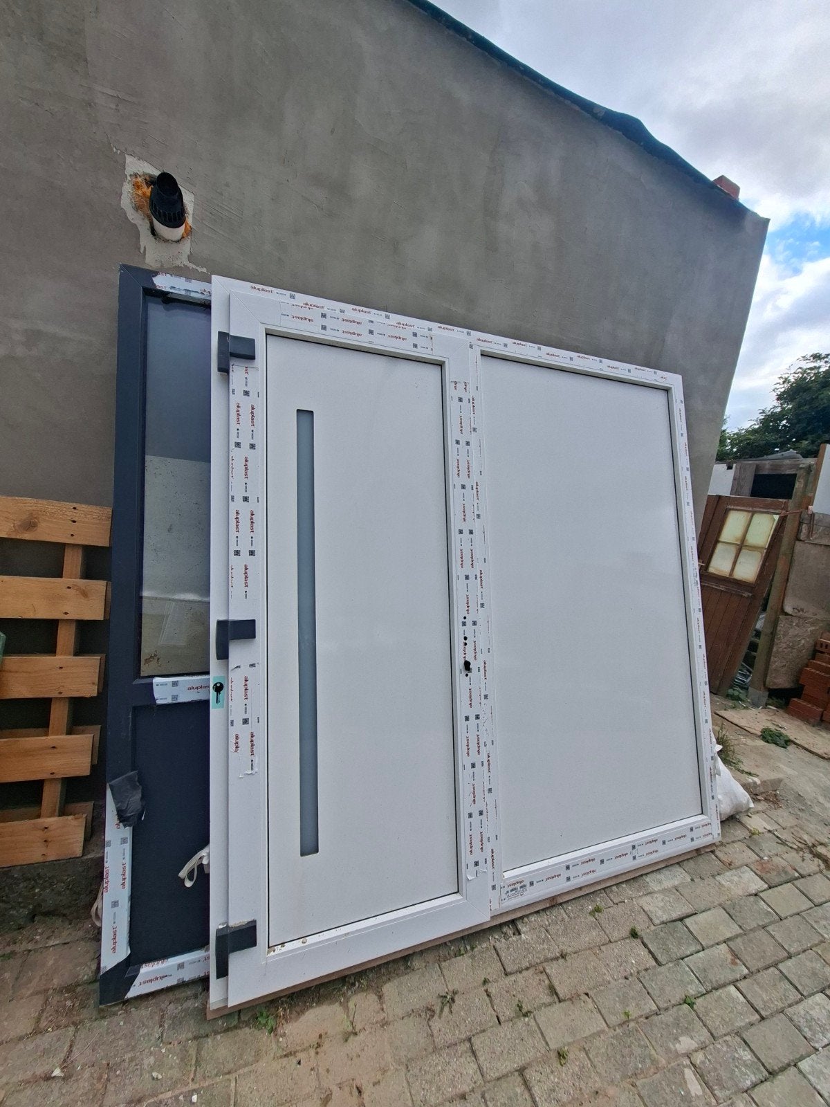 PVC deur met zijpaneel, Ophalen, Kunststof, 215 cm of meer, Nieuw