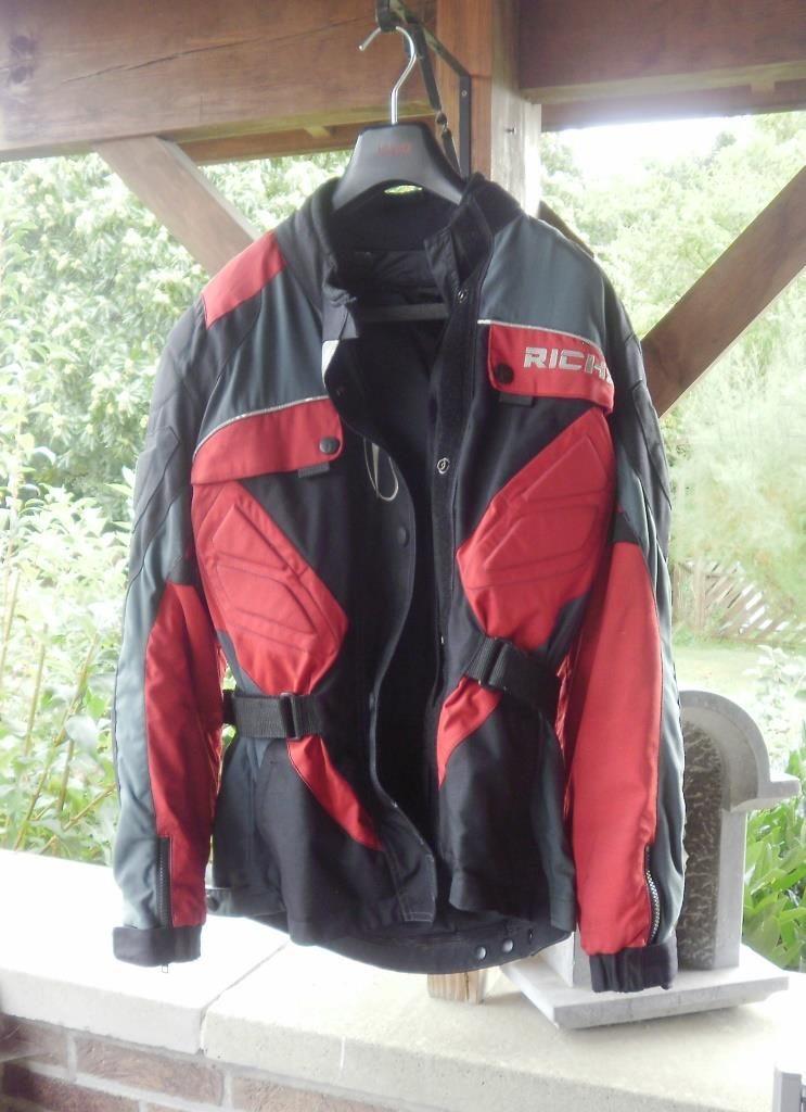 Veste Richa Dame, Ophalen
