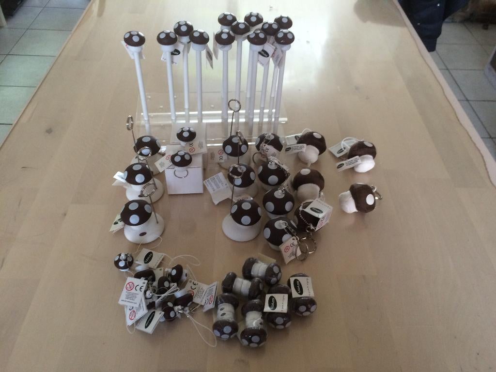 Paddestoel pitou bruin van BB collectie UITVERKOOP, Kinderen en Baby's, Kraamcadeaus en Geboorteborden, Nieuw, Kraamcadeau, Ophalen of Verzenden