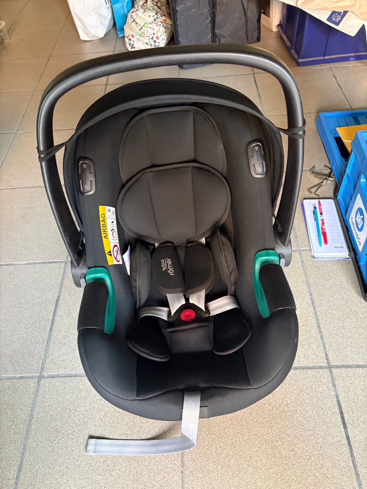 Britax Romer autostoel met babyinsert, Ophalen, Romer, Autogordel of Isofix, Gebruikt
