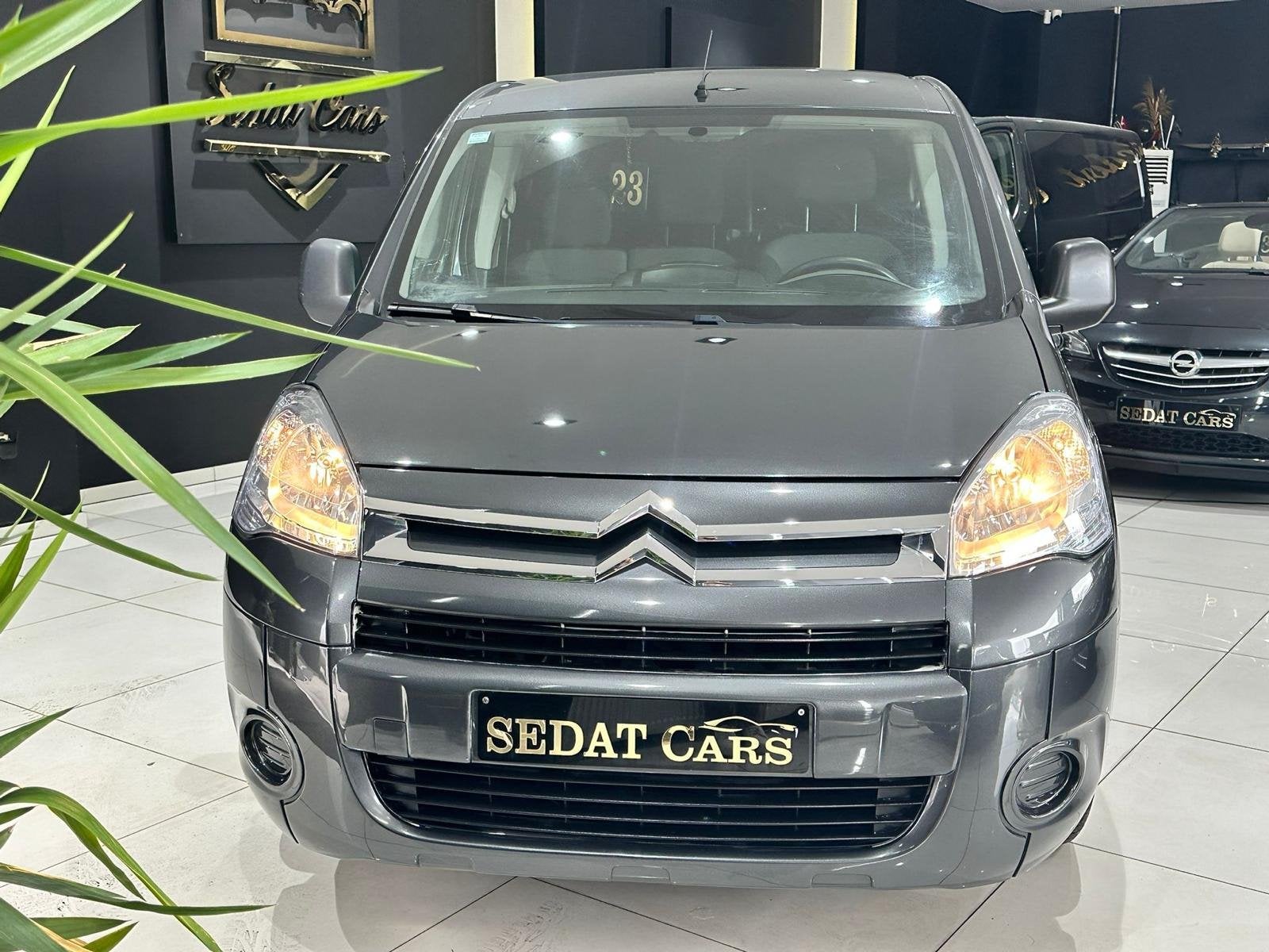 CITROEN BERLINGO 1.6 BENZINE EURO 6B LICHTE VRACHT, Auto's, Bestelwagens en Lichte vracht, Voorwielaandrijving, 4 deurs, Stof