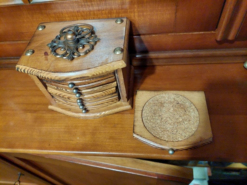 Ensemble de sous-verres en bois avec support, Maison & Meubles, Accessoires pour la Maison | Sous-verres & Sous-plats, Enlèvement