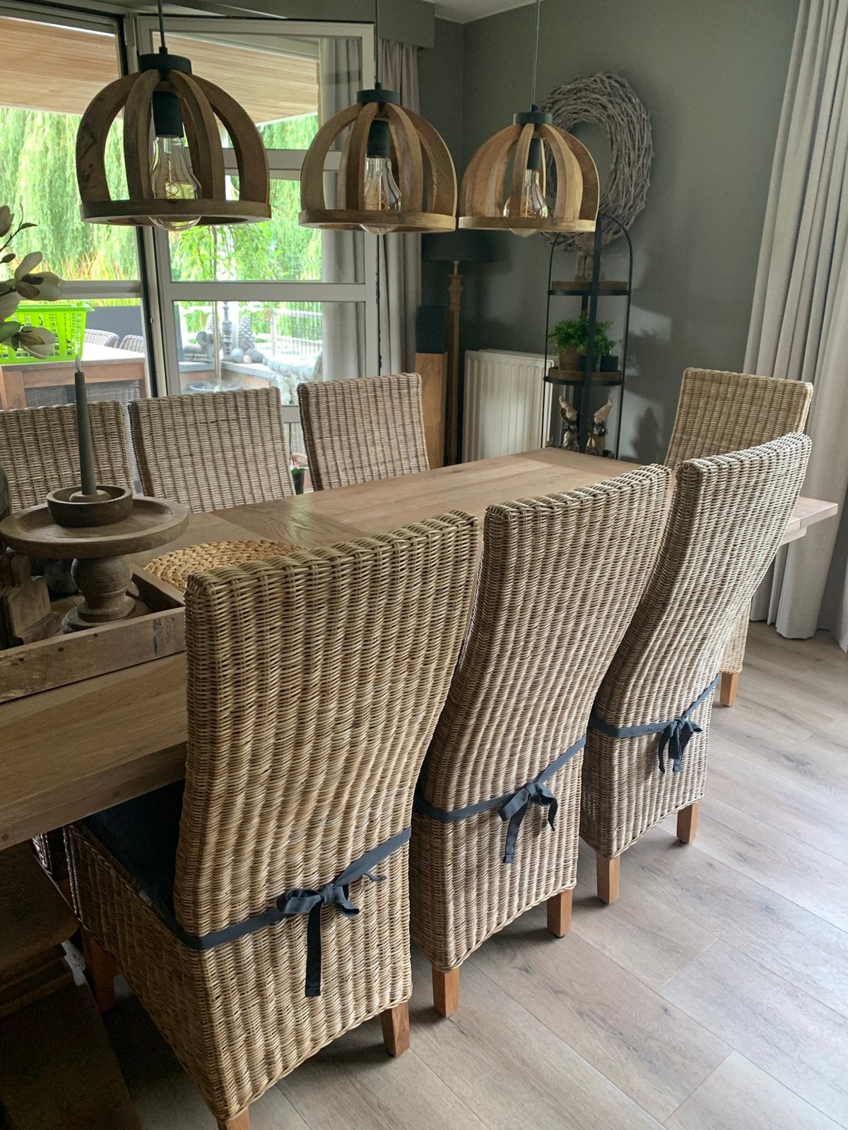 8 landelijke stoelen in zeer goede staat met nieuwe kussens, Huis en Inrichting, Stoelen, Ophalen, Zo goed als nieuw