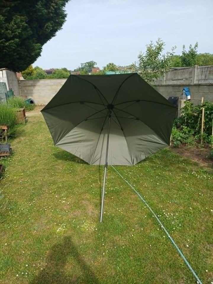 vend parapluie pèche Orion concept info MP, Sports nautiques & Bateaux, Enlèvement, Utilisé, Filet ou Nasse