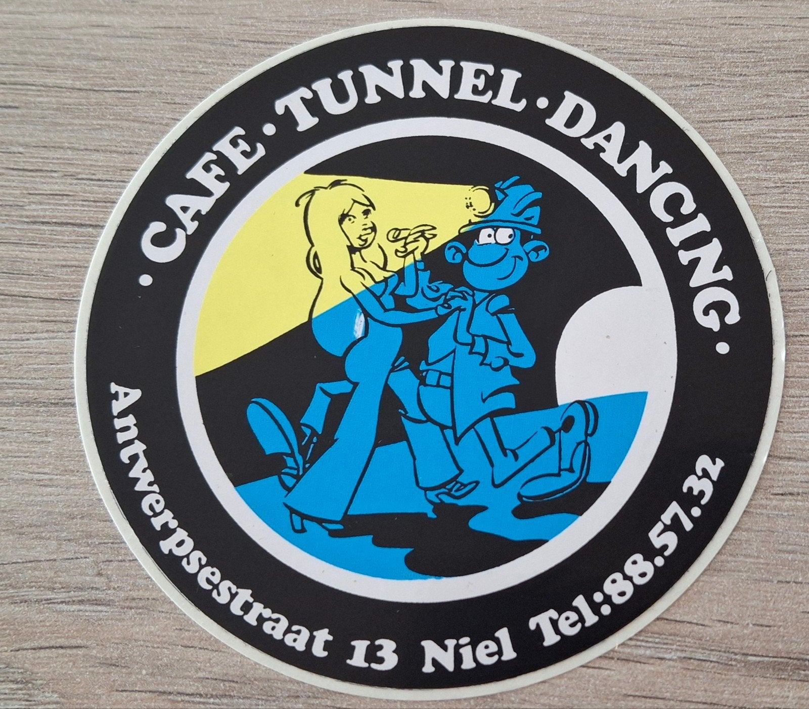 Sticker café dancing Tunnel Niel stripfiguur, Ophalen of Verzenden, Zo goed als nieuw, Bedrijf of Vereniging